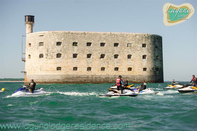  Jet-Ski-Fahrten um Fort Boyard - Océanic Jet Quad - Frankreich